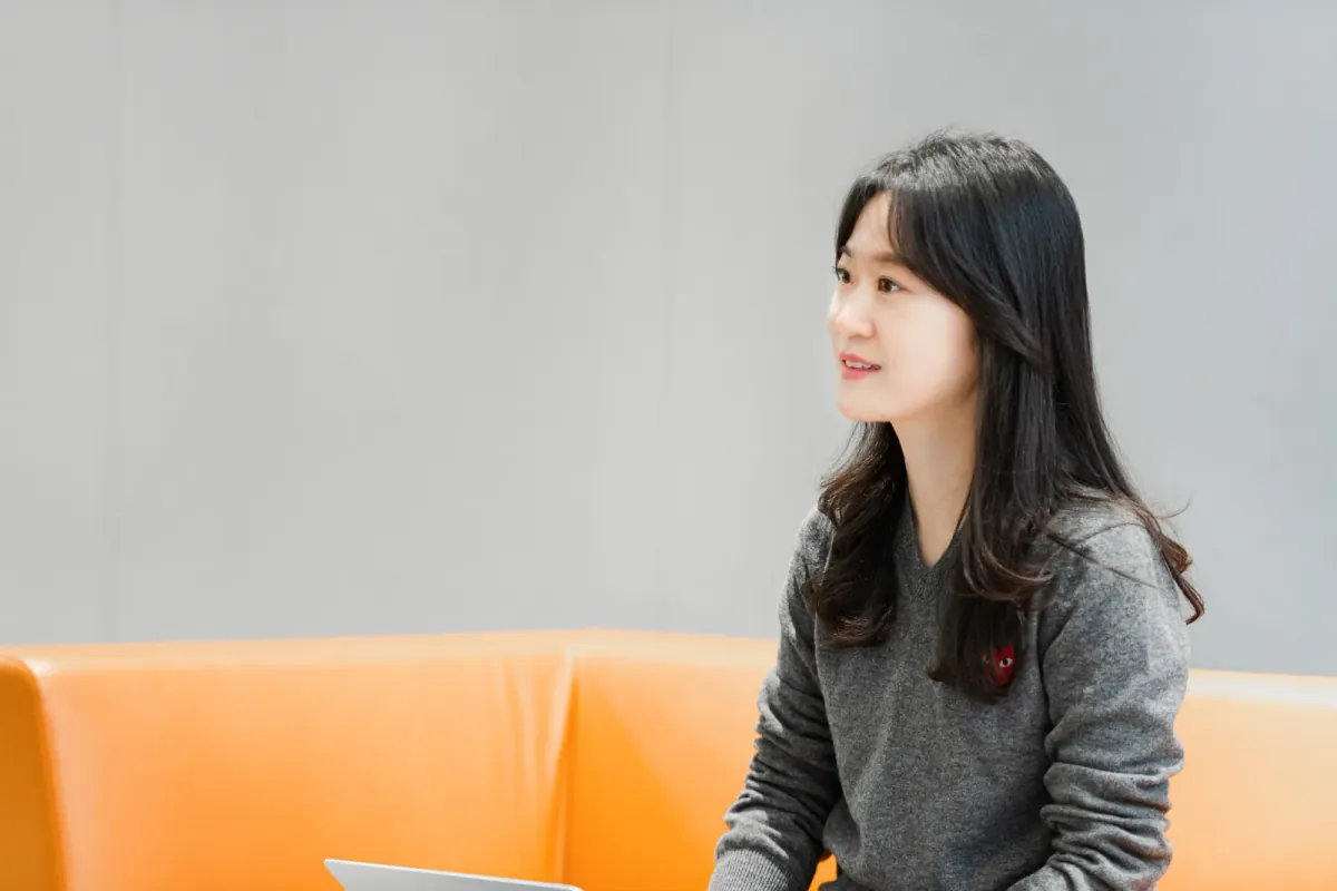 제품 이야기를 나누는 멘토 Lena